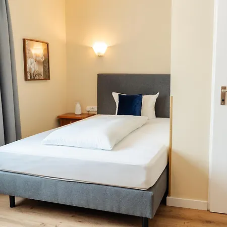 Hotel Altmuenchen By Blattl