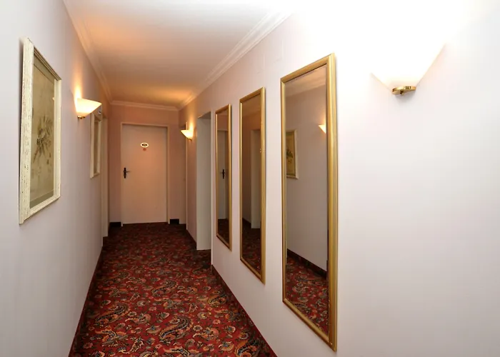 Hotel Altmünchen By Blattl 3*