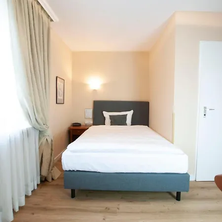 Altmuenchen By Blattl Hotel 3*