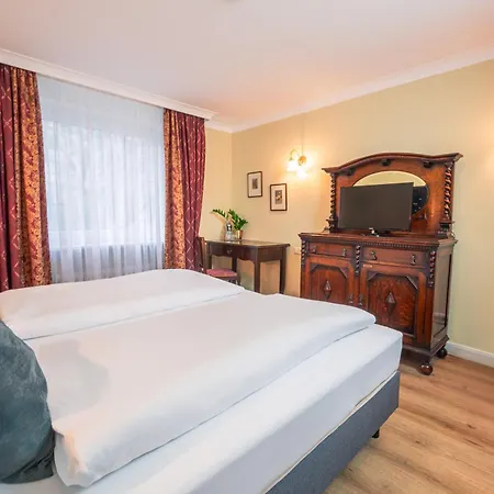 Hotel Altmuenchen By Blattl 3*